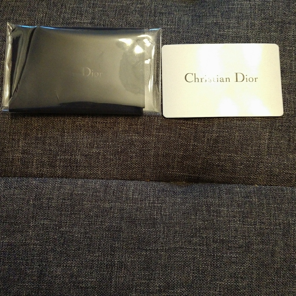 Brand New Dior Sunglasses - Picture 4 of 4